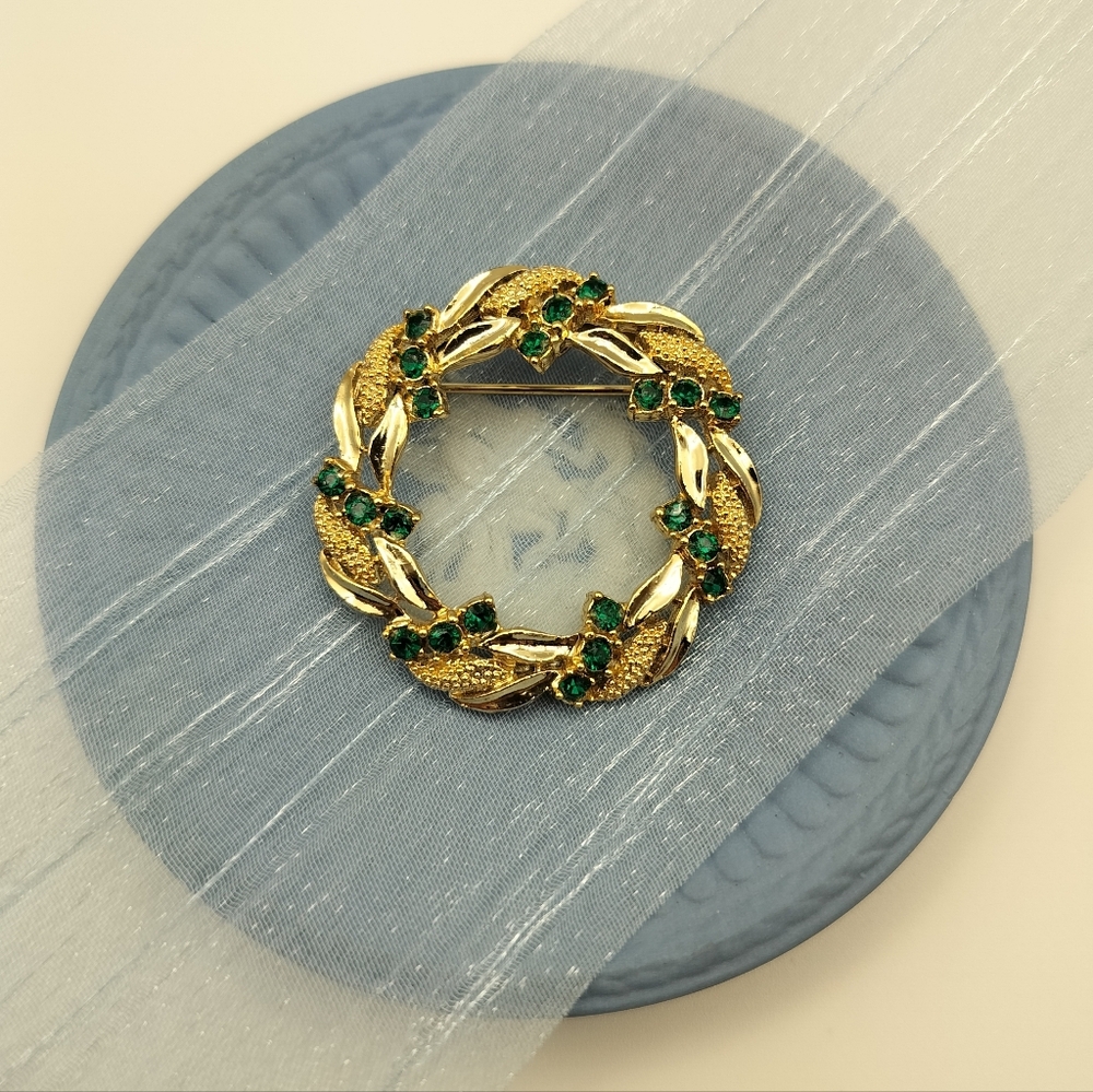 Vintage GERRY'S Signed Elegant Gold and Green Tone Wrench Brooch